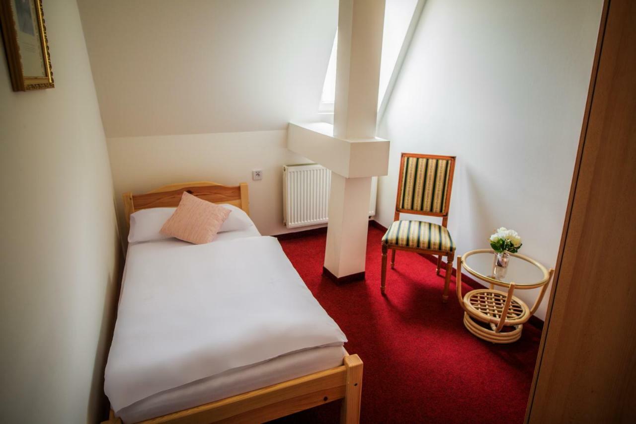 Hotel Dejmalik Litoměřice المظهر الخارجي الصورة